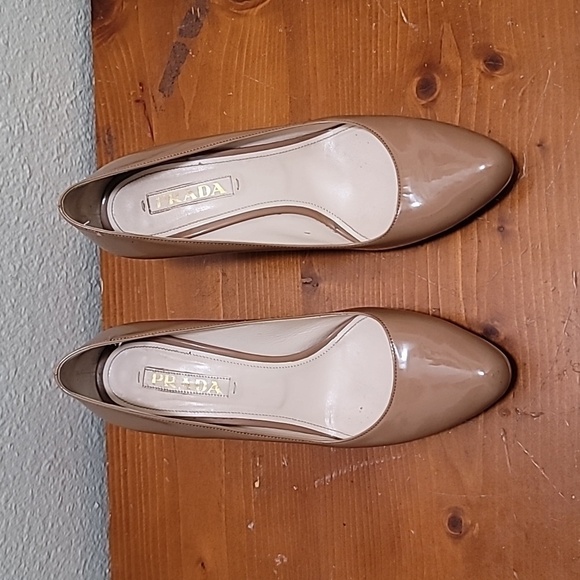 PRADA WOMEN'S PUMP HEEL TAN SHOES SIZE 39 1/2 - Picture 1 of 14